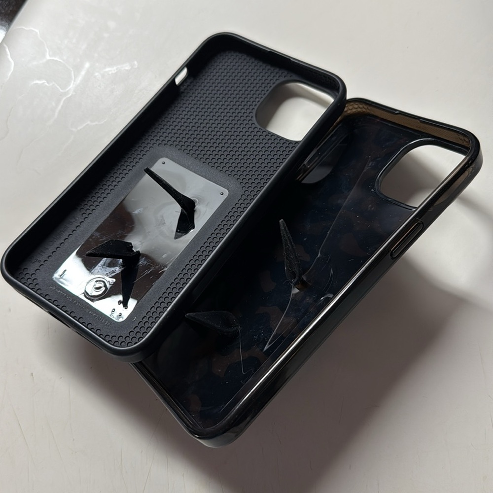 Loopy case - Picture 2 of 2